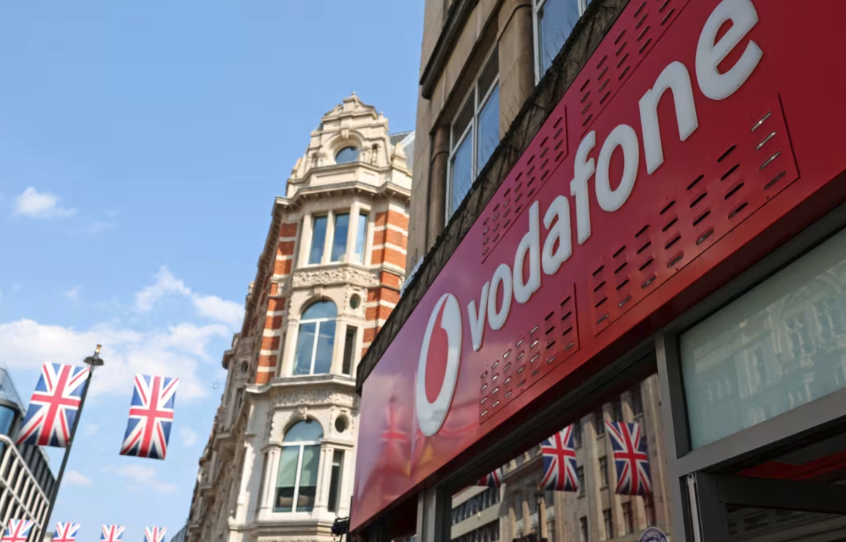 OPPO在全球市场的竞争力与发展战略_oppo的竞争战略_全球竞争战略模式