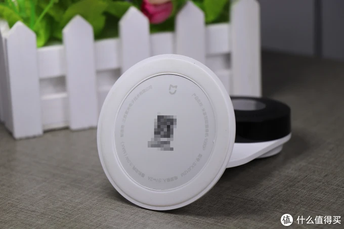 #晒单大赛# 为了200元的腊肠，我装了200元的摄像头 - 小米米家智能摄像机1080P体验及夜视改造