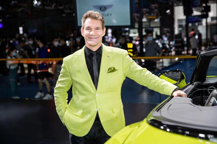 宾利的豪华与电动化：未来的汽车趋势_宾利电动suv_宾利电车价格