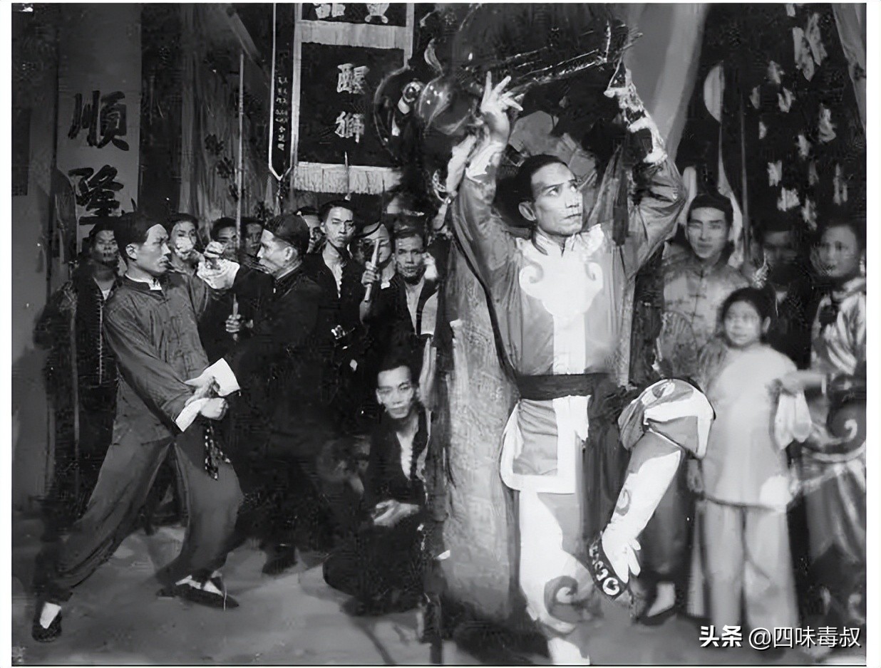 元彪的经典电影中的历史与文化探讨_元彪老电影_元彪老电影武打片