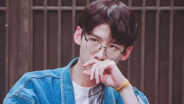 荣耀引领科技潮流，开启智能生活新篇章，官方最新信息揭秘