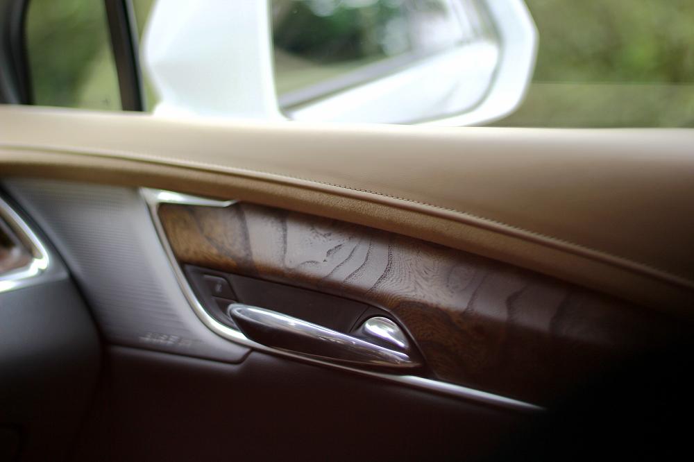 凯迪拉克的家庭车型与实用性_凯迪拉克家庭版_凯迪拉克的家