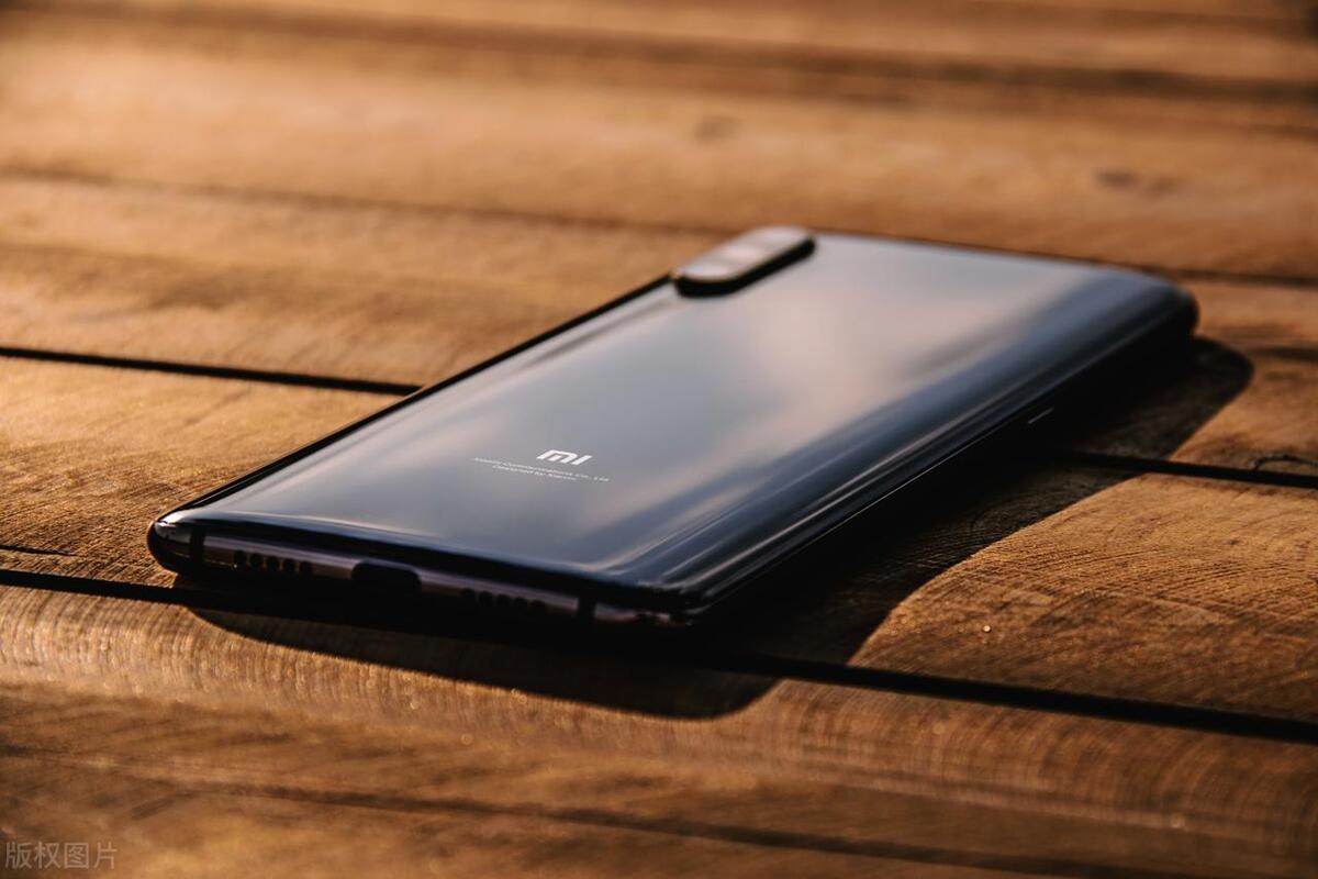 小米在中低端市场的竞争力分析_小米市场竞争优劣分析_2021小米市场竞争环境分析