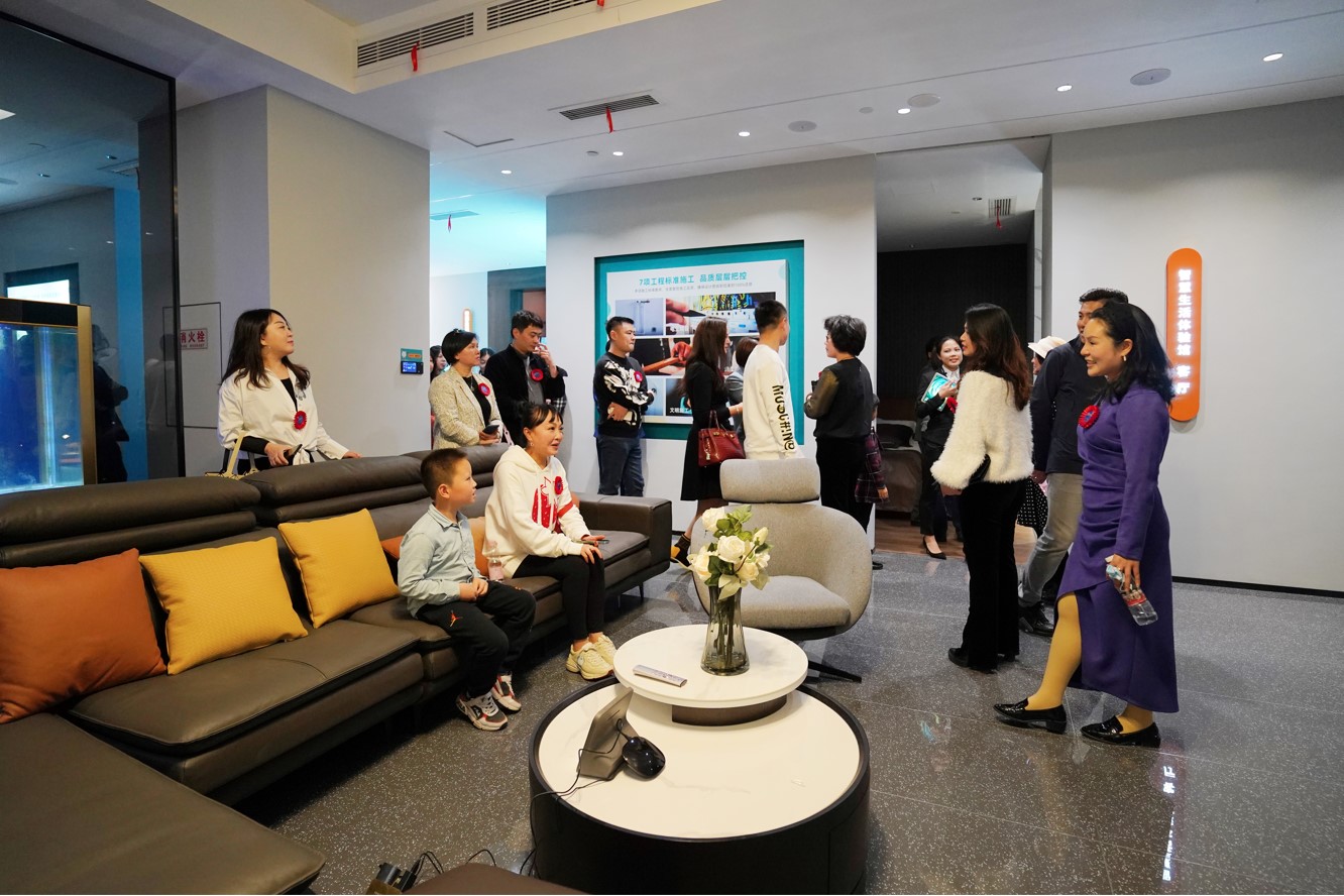 生活家居家_随时随地享受智能生活的乐趣 49.智慧家居，为您的生活带来改变_家居生活平台