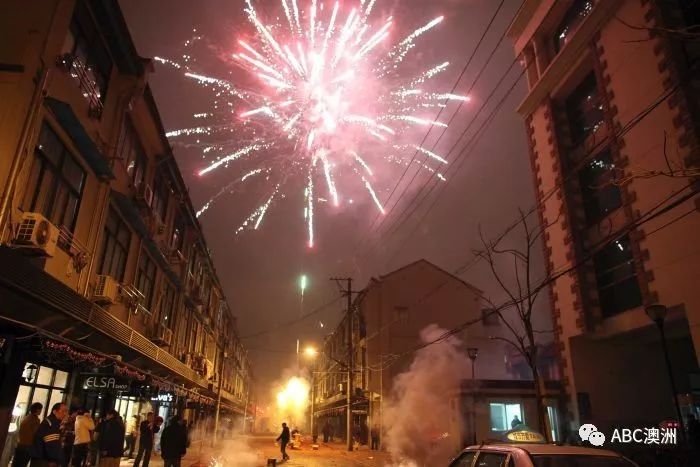 无人机表演的故事叙述与视觉效果_无人机表演的故事叙述与视觉效果_无人机表演的故事叙述与视觉效果