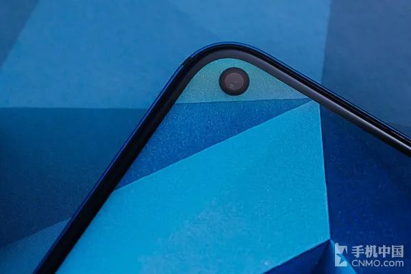 评测荣耀的拍照效果：从镜头到成像_荣耀手机的镜头是什么的_荣耀手机镜头往后翻的是哪一款