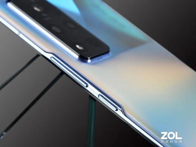 荣耀的镜头_评测荣耀的拍照效果：从镜头到成像_荣耀手机镜头往后翻的是哪一款