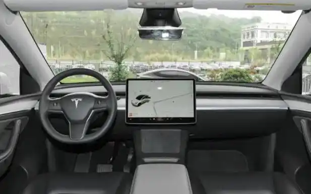特斯拉Model Y的导航与信息娱乐系统_特斯拉车载导航是什么_特斯拉导航最新版本