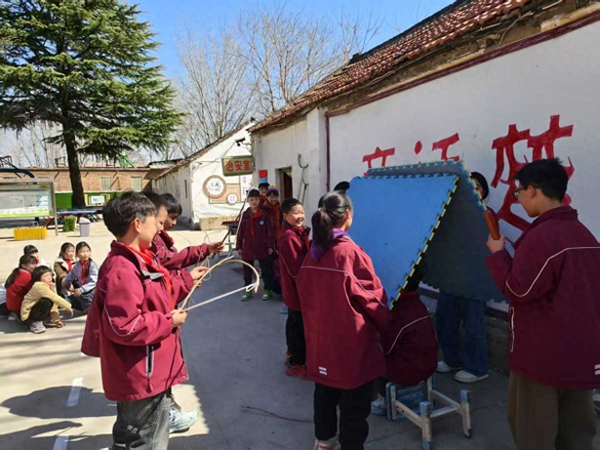 刘备草船借箭_草船借箭时刘备在干嘛_刘备与草船借箭的奇事