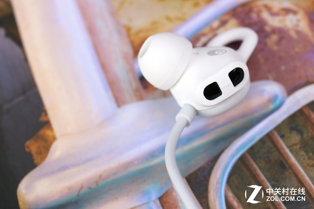 你的心情TA最懂 荣耀心晴耳机首发评测