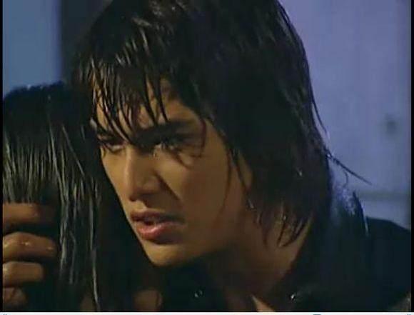 邱泽_邱泽老婆_邱泽和老婆牵手逛街