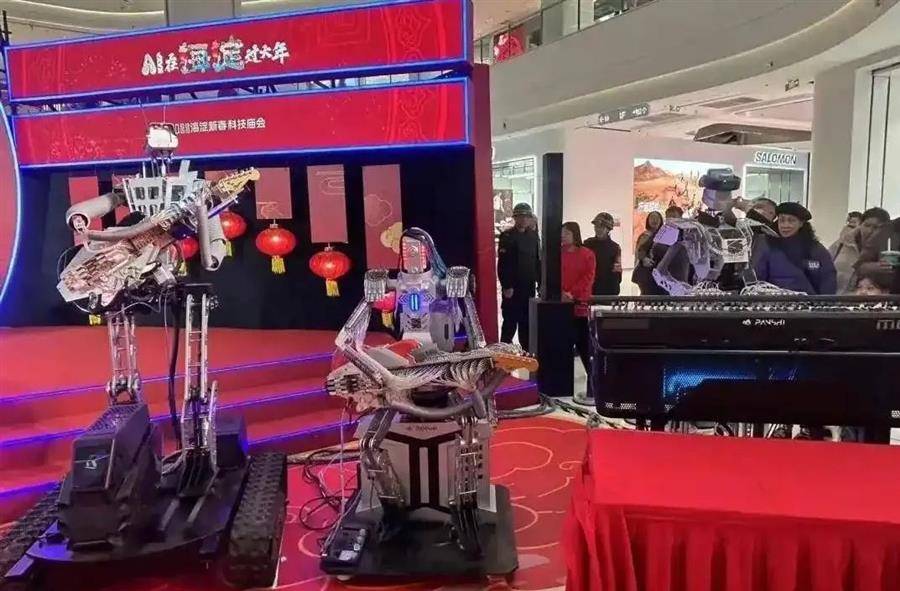 无人演出的剧场叫什么歌_无人舞台_无人机表演的观众参与度与互动性