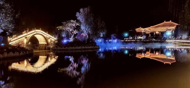 如何通过无人机表演讲述故事？_坛胡博轩讲述张辛昕的故事_无人讲解