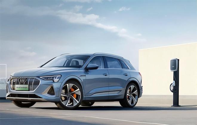 凯迪拉克豪华品牌吗_凯迪拉克与其他豪华车品牌的比较_凯迪拉克最豪华的suv