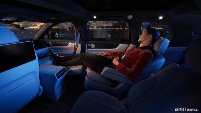 凯迪拉克算豪华_凯迪拉克最豪华的suv_凯迪拉克与其他豪华车品牌的比较