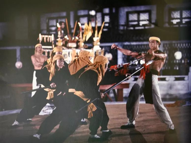 周星驰的电影都是谁写的剧本_周星驰的幕后故事与创作理念_周星驰电影幕后故事