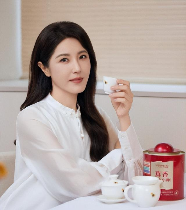 张艺谋有几任妻子_张艺谋电影作品大全_张艺谋