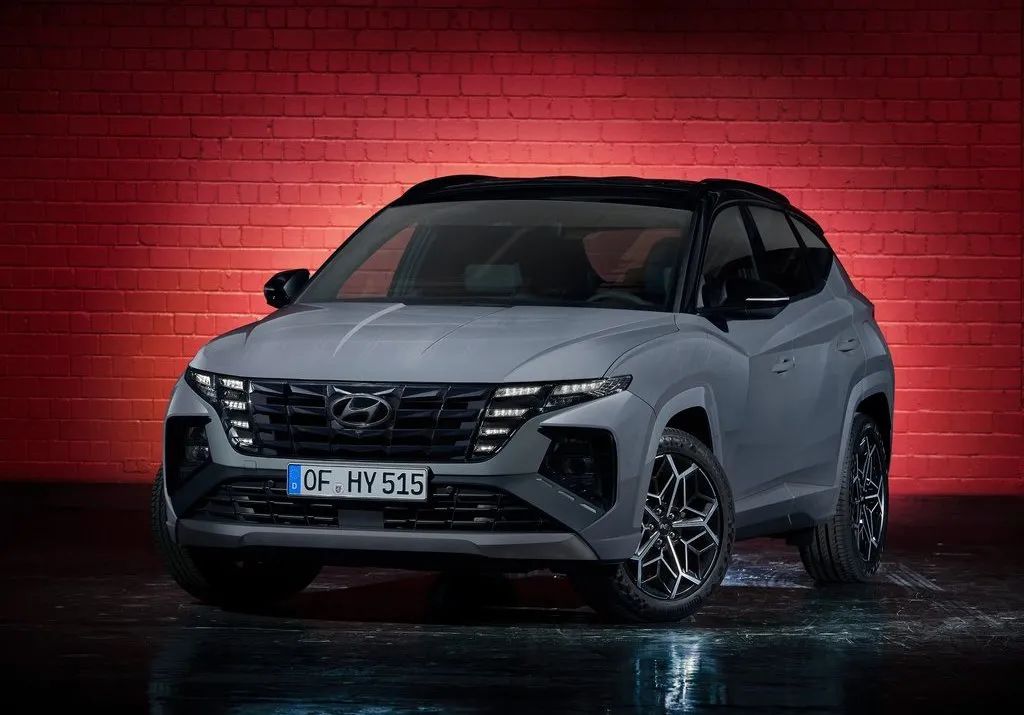 迈凯伦内饰什么材质_迈凯伦的豪华内饰设计：科技与舒适的结合_迈凯伦内饰